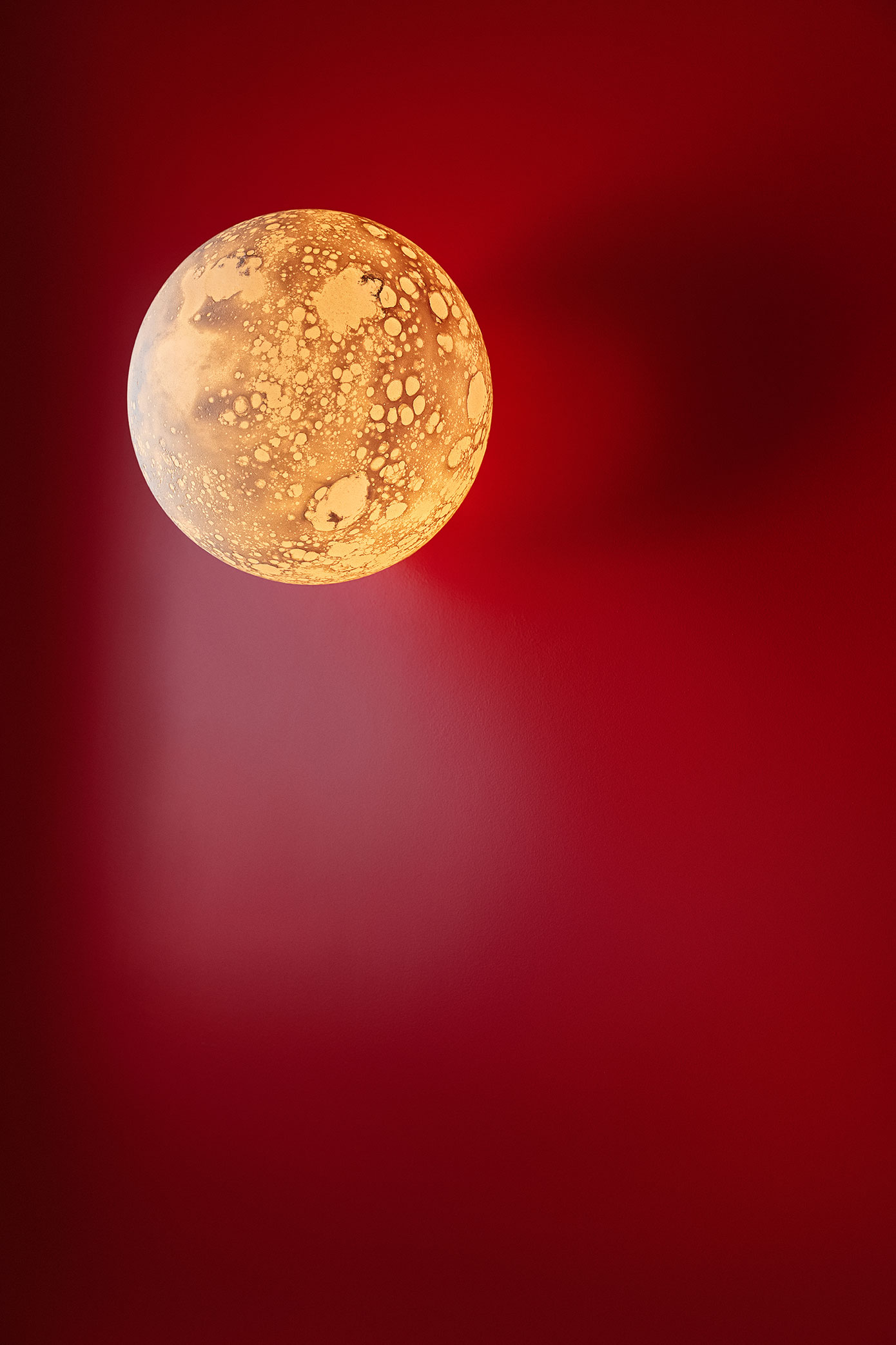 Lune wall light - full globe - diam-20cm