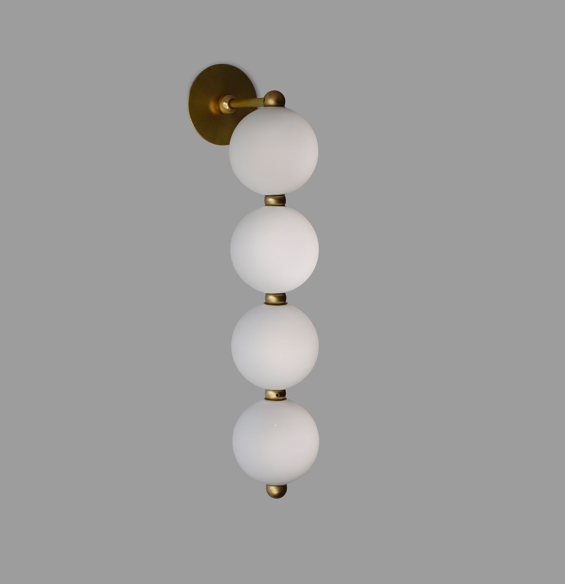 Pearls Earing wall- light-H51x18cmxdiam-10cm---vue-1-fond-perdu